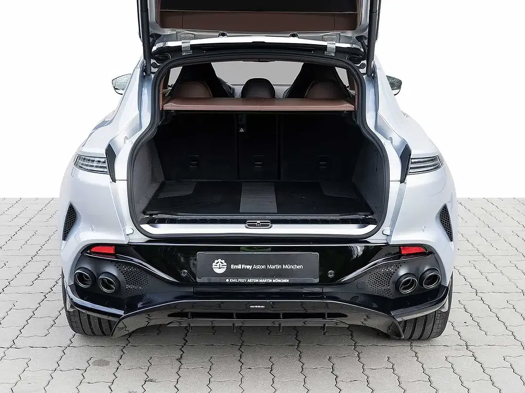 Aston Martin DBX - Thumbnail 7