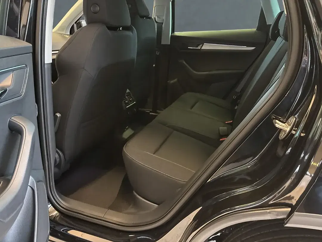 Skoda Karoq - Thumbnail 5