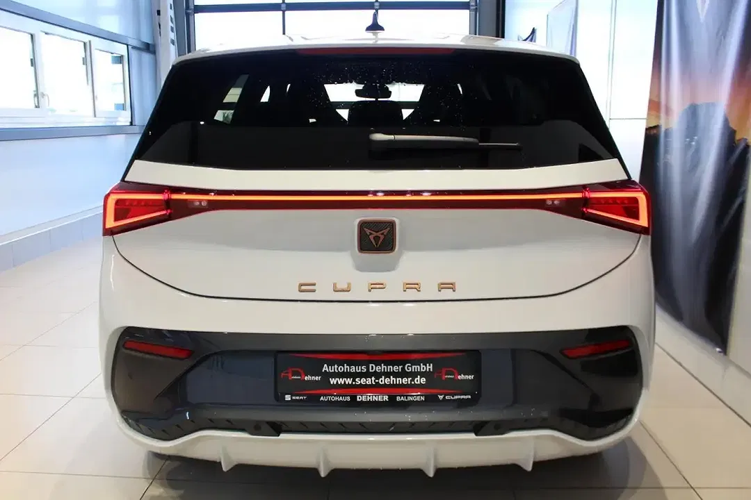 CUPRA Born - Thumbnail 4