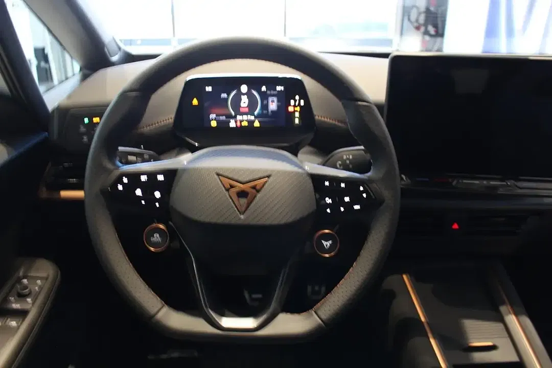 CUPRA Born - Thumbnail 6