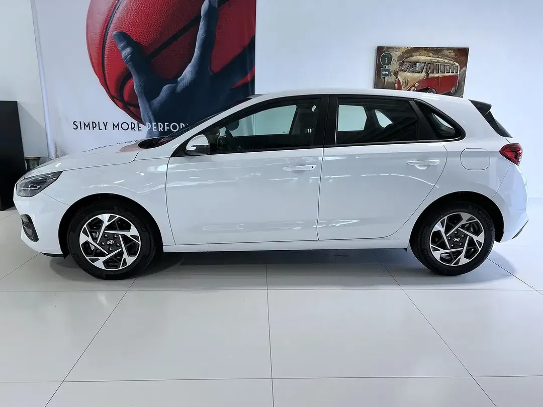 Hyundai i30 - Thumbnail 2