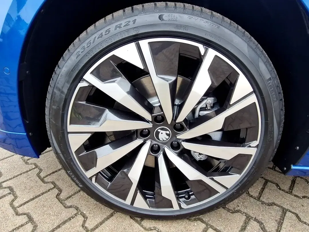 Skoda Enyaq - Thumbnail 14