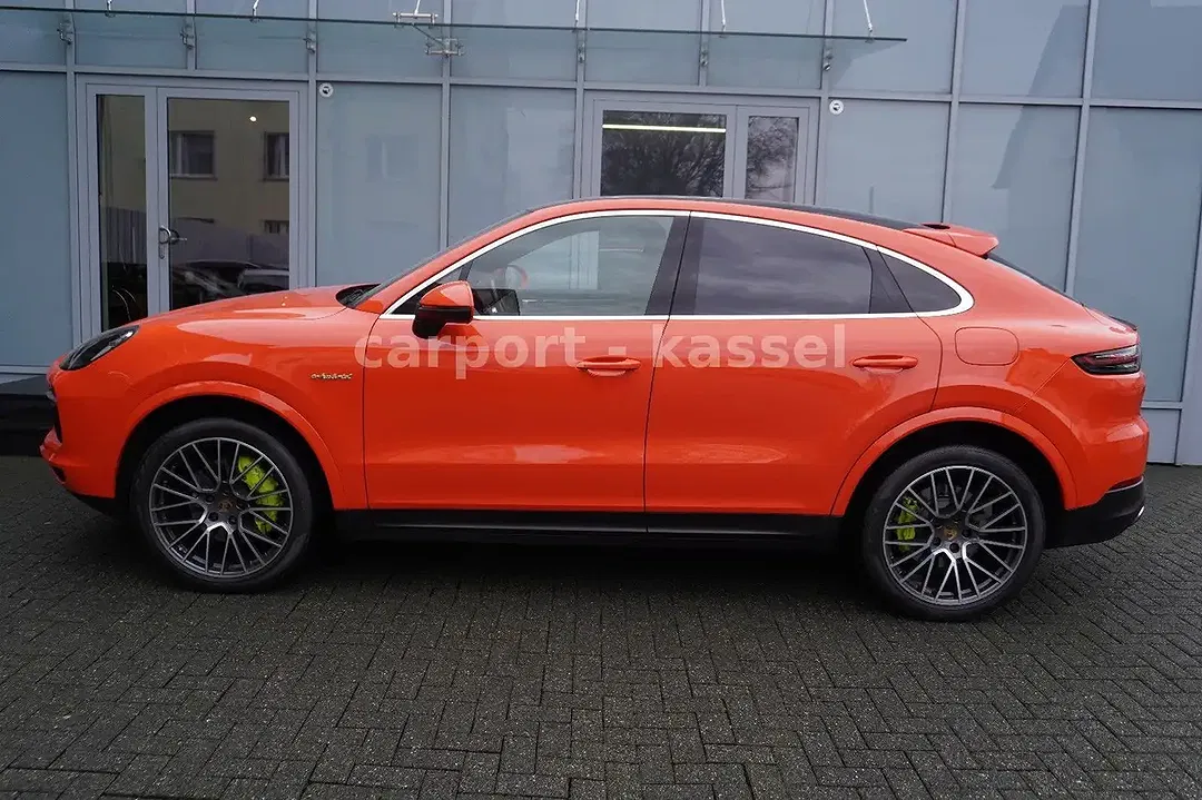 Porsche Cayenne - Thumbnail 10