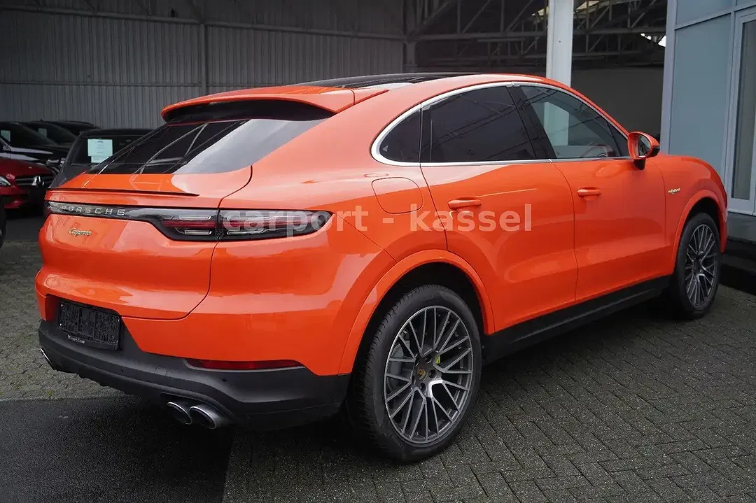 Porsche Cayenne - Thumbnail 5