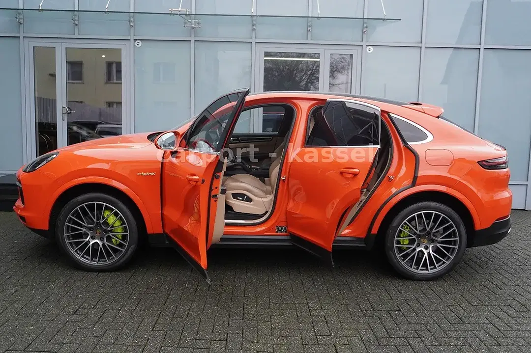 Porsche Cayenne - Thumbnail 9
