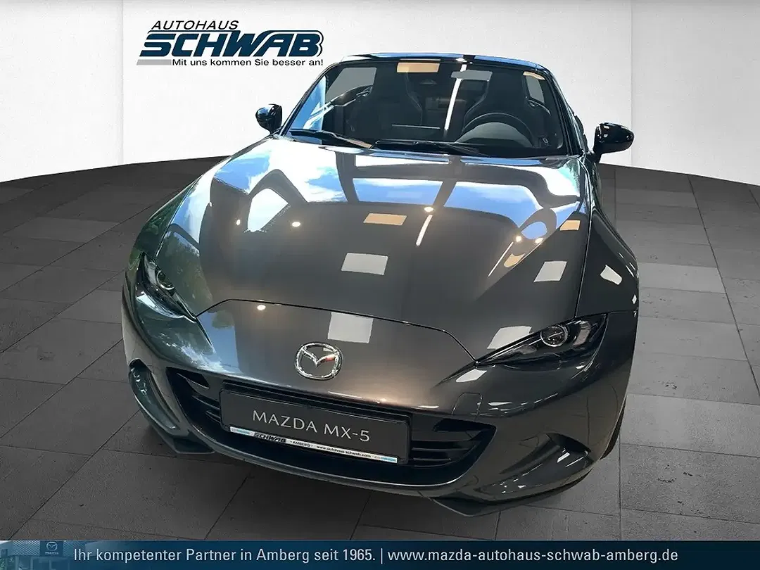 Mazda MX-5 - Thumbnail 2