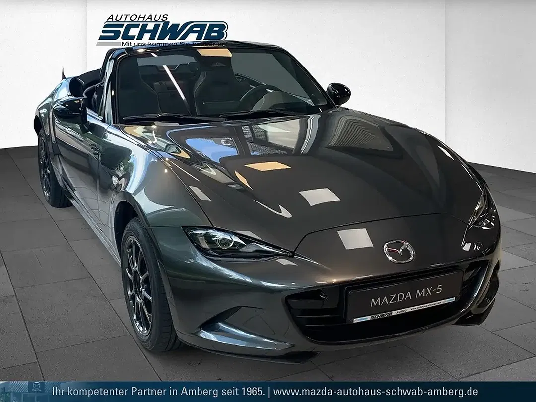 Mazda MX-5 - Thumbnail 3