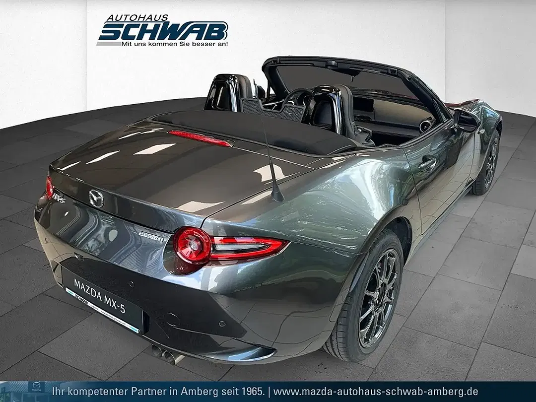 Mazda MX-5 - Thumbnail 4