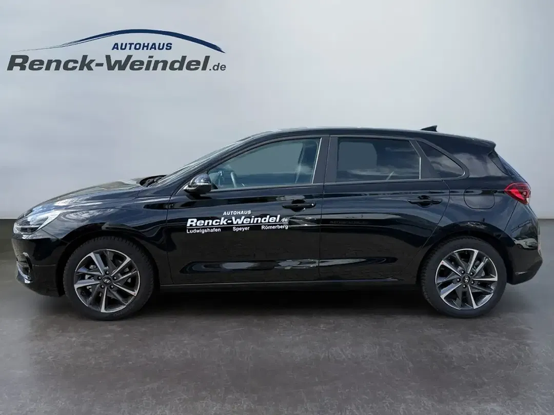 Hyundai i30 - Thumbnail 2