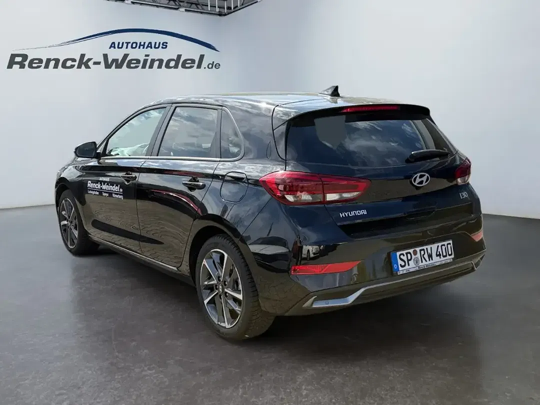 Hyundai i30 - Thumbnail 3