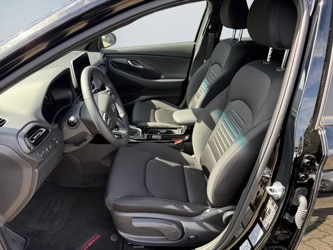 Hyundai i30 - Thumbnail 9
