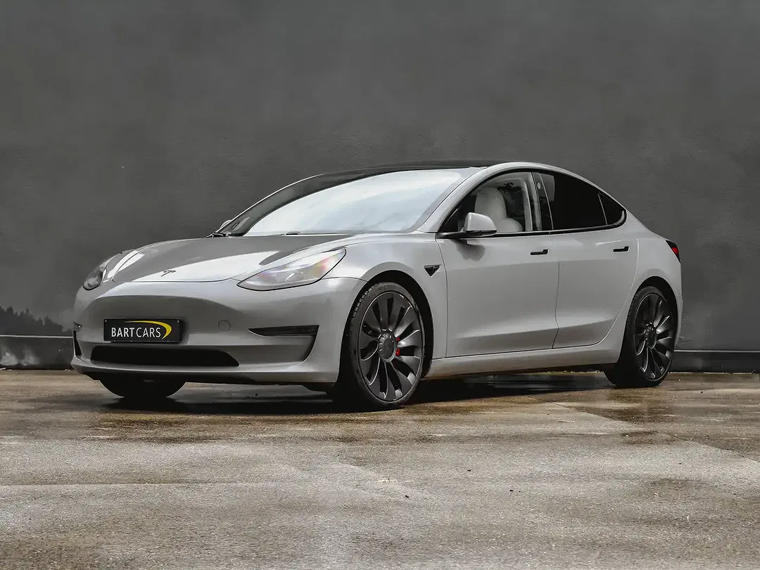Tesla Model 3 - Thumbnail 29
