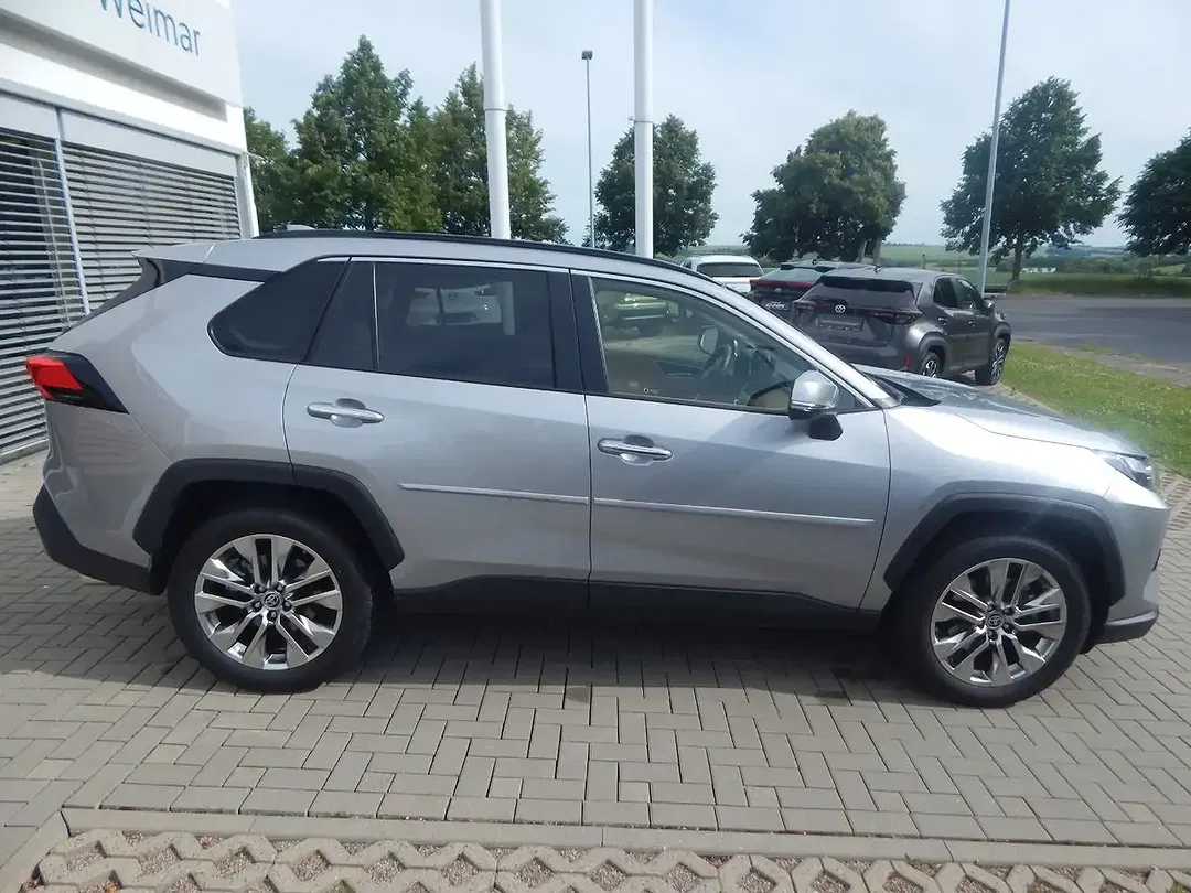 Toyota RAV 4 - Thumbnail 7