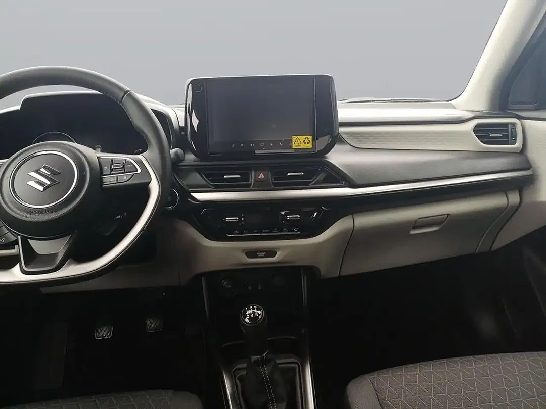 Suzuki Swift - Thumbnail 9