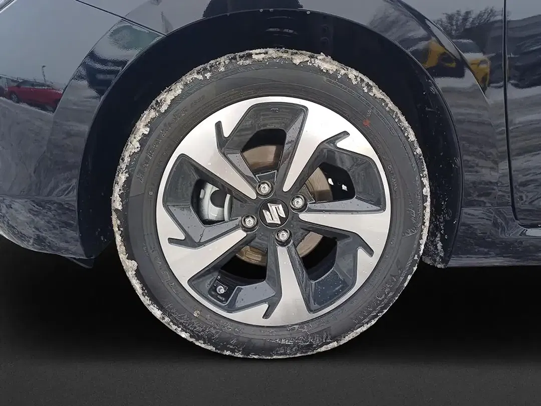 Suzuki Swift - Thumbnail 7
