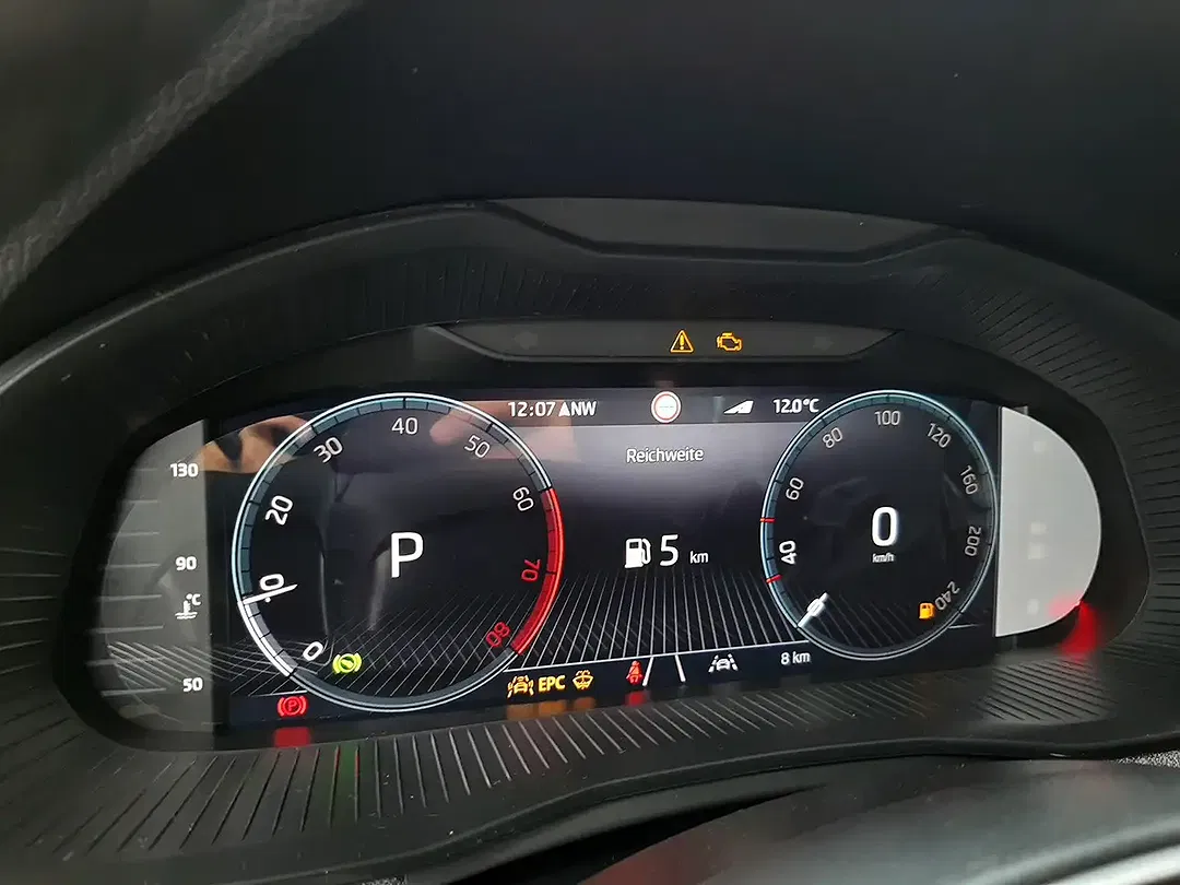 Skoda Scala - Thumbnail 13