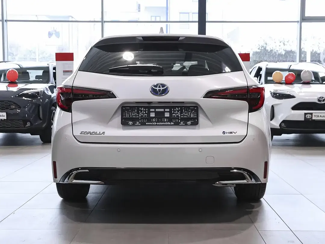 Toyota Corolla - Thumbnail 4