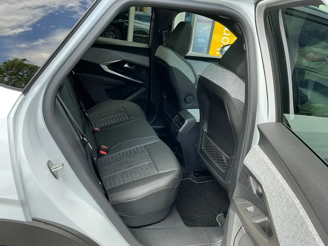 Peugeot 3008 - Thumbnail 9