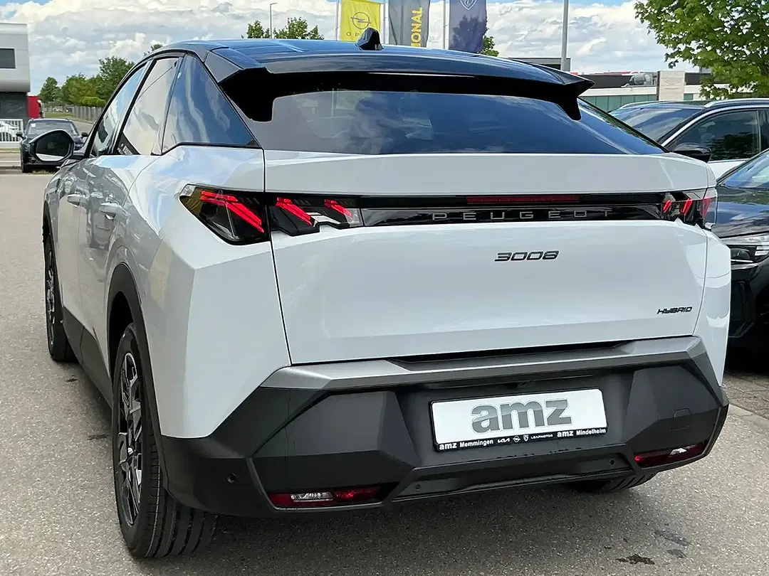 Peugeot 3008 - Thumbnail 4