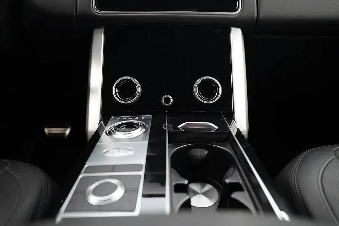Land Rover Range Rover - Thumbnail 11