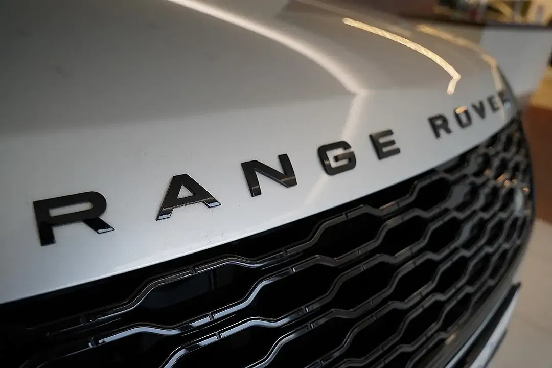 Land Rover Range Rover - Thumbnail 4