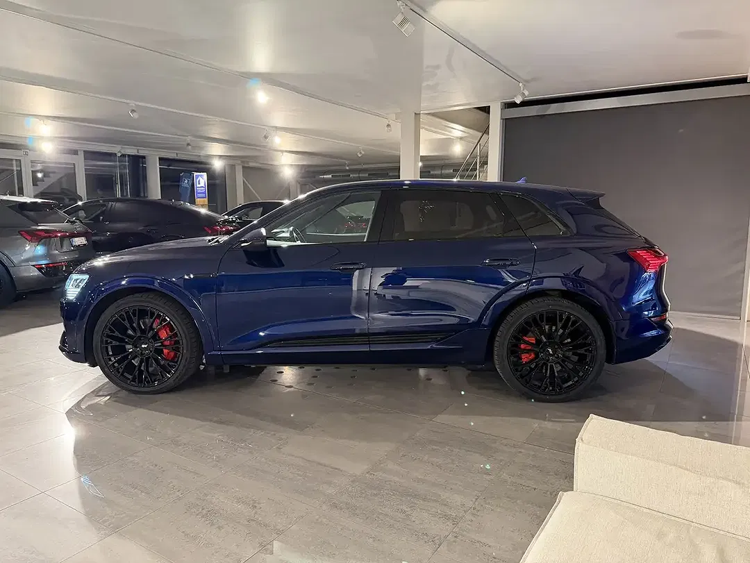 Audi Q8 e-tron - Thumbnail 18