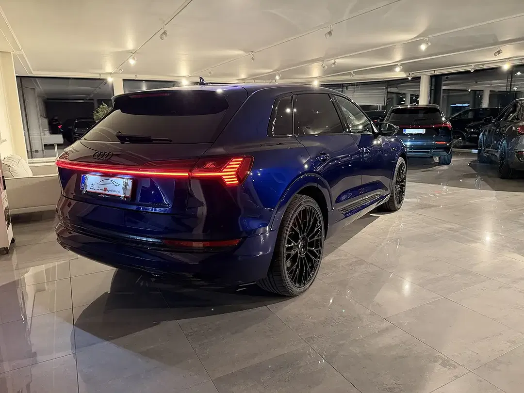 Audi Q8 e-tron - Thumbnail 21