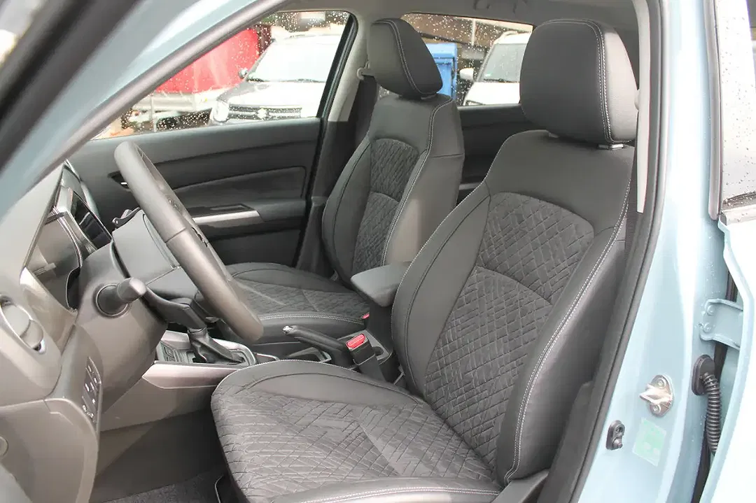Suzuki Vitara - Thumbnail 10