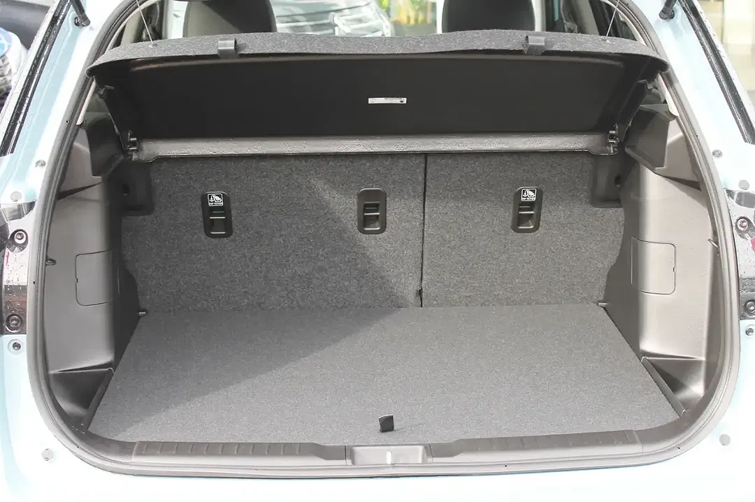 Suzuki Vitara - Thumbnail 14