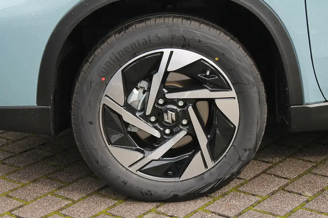 Suzuki Vitara - Thumbnail 15