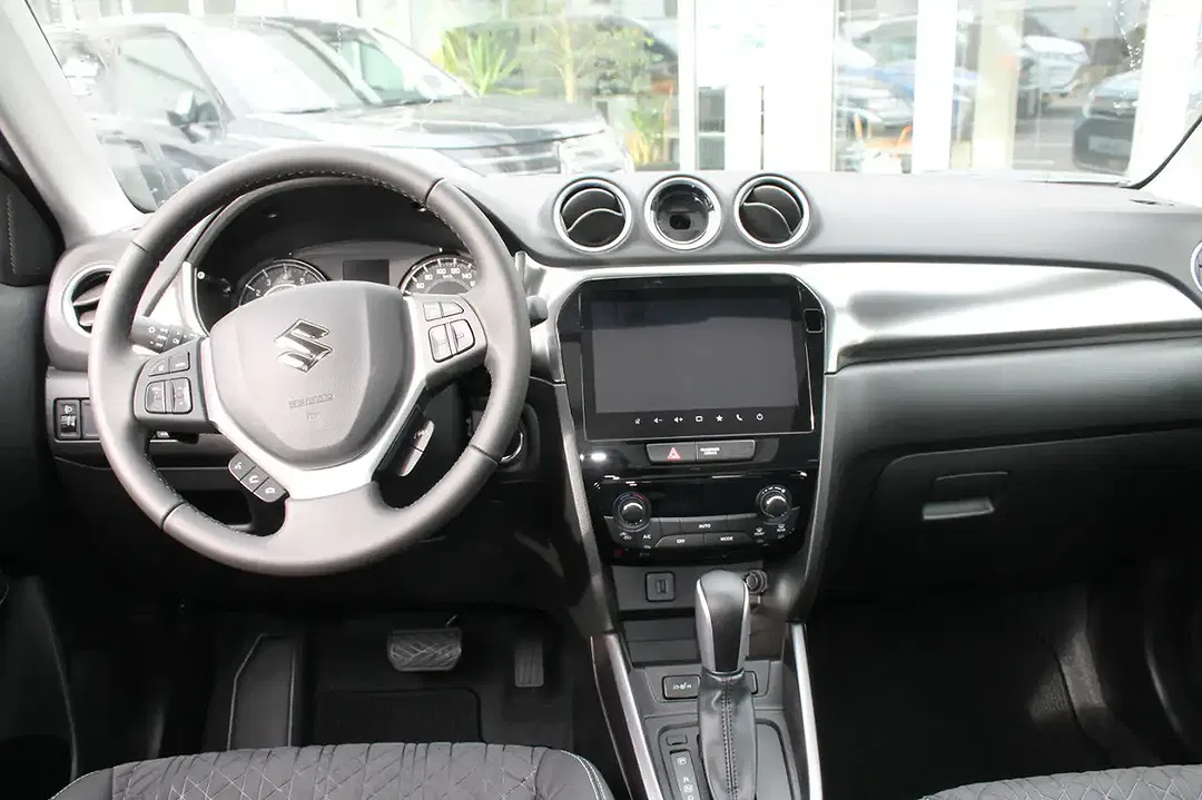 Suzuki Vitara - Thumbnail 4