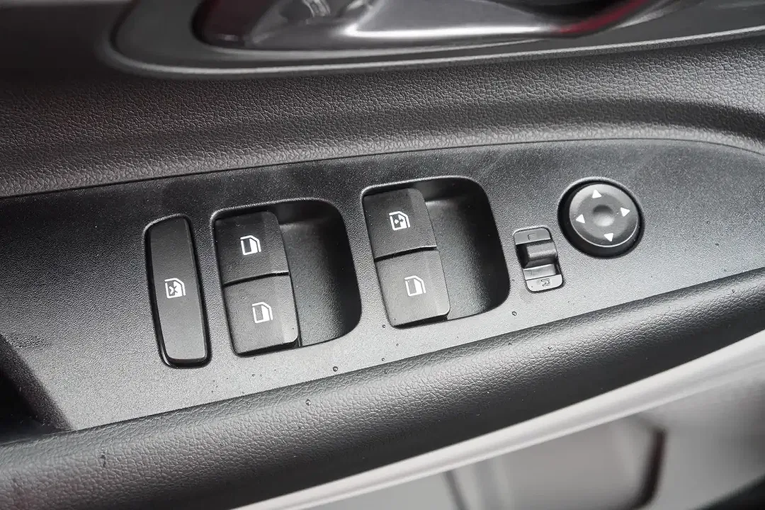 Hyundai i20 - Thumbnail 13