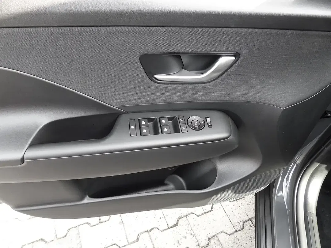 Hyundai KONA - Thumbnail 13