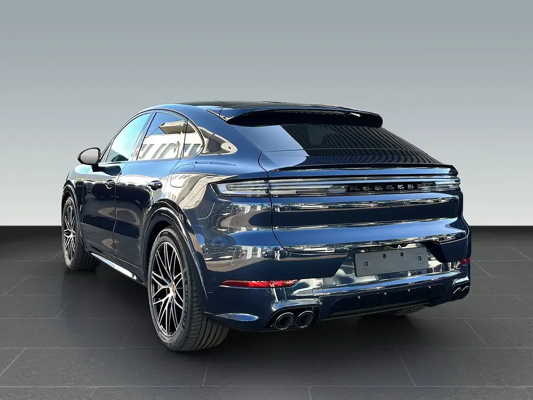 Porsche Cayenne - Thumbnail 3