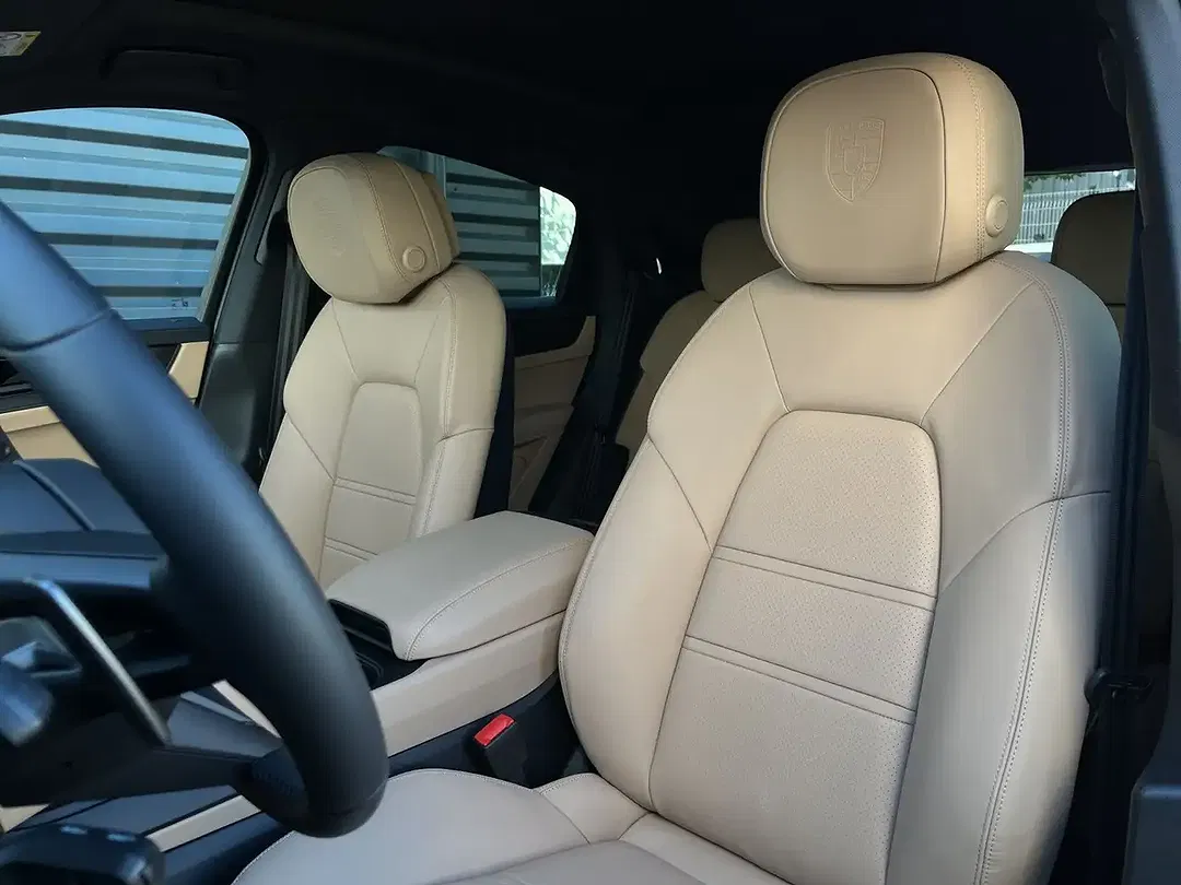 Porsche Cayenne - Thumbnail 5