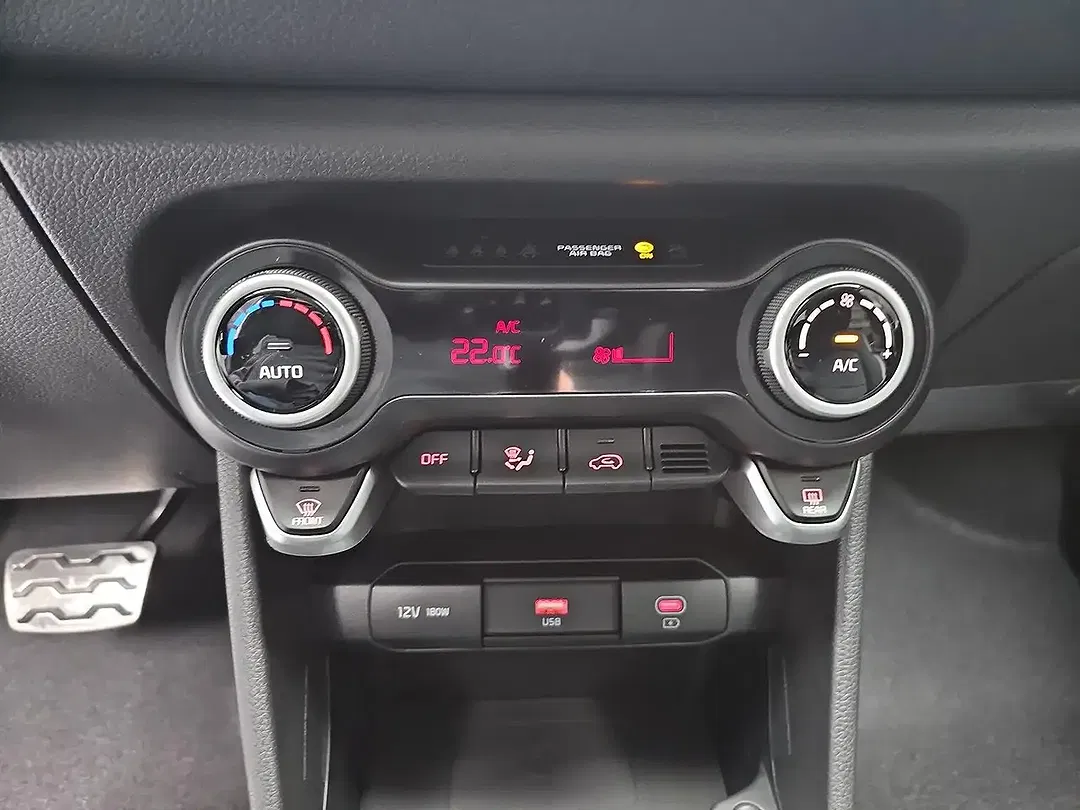 Kia Picanto - Thumbnail 11