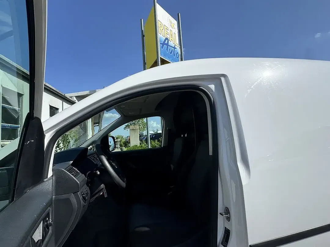 Volkswagen Caddy - Thumbnail 7