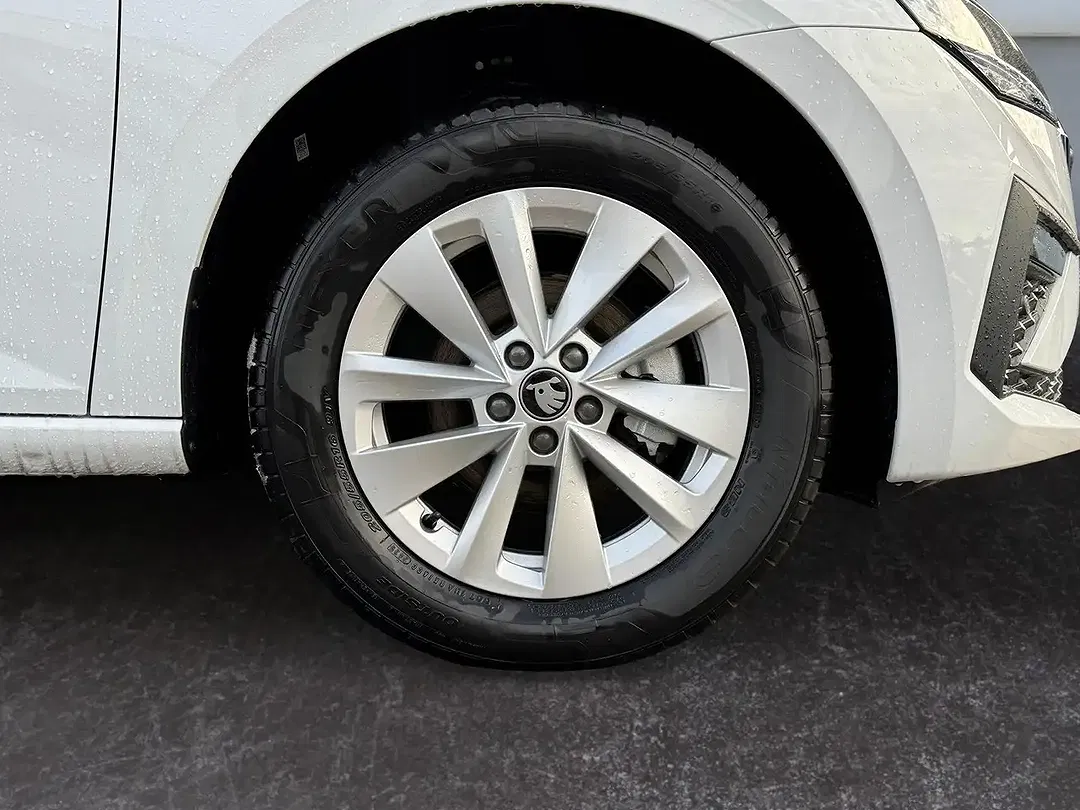 Skoda Scala - Thumbnail 8