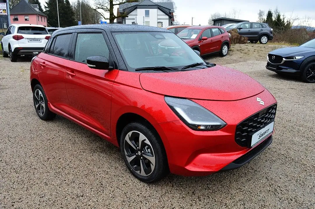 Suzuki Swift - Thumbnail 3