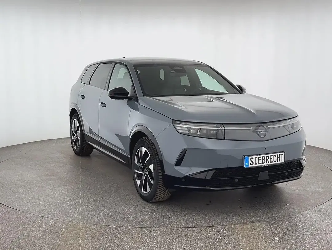 Opel Grandland - Thumbnail 3