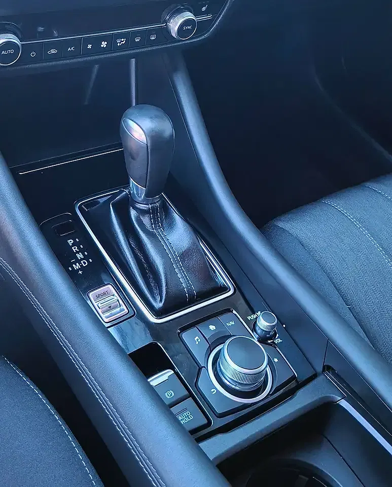 Mazda 6 - Thumbnail 9