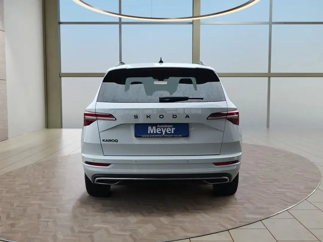 Skoda Karoq - Thumbnail 4