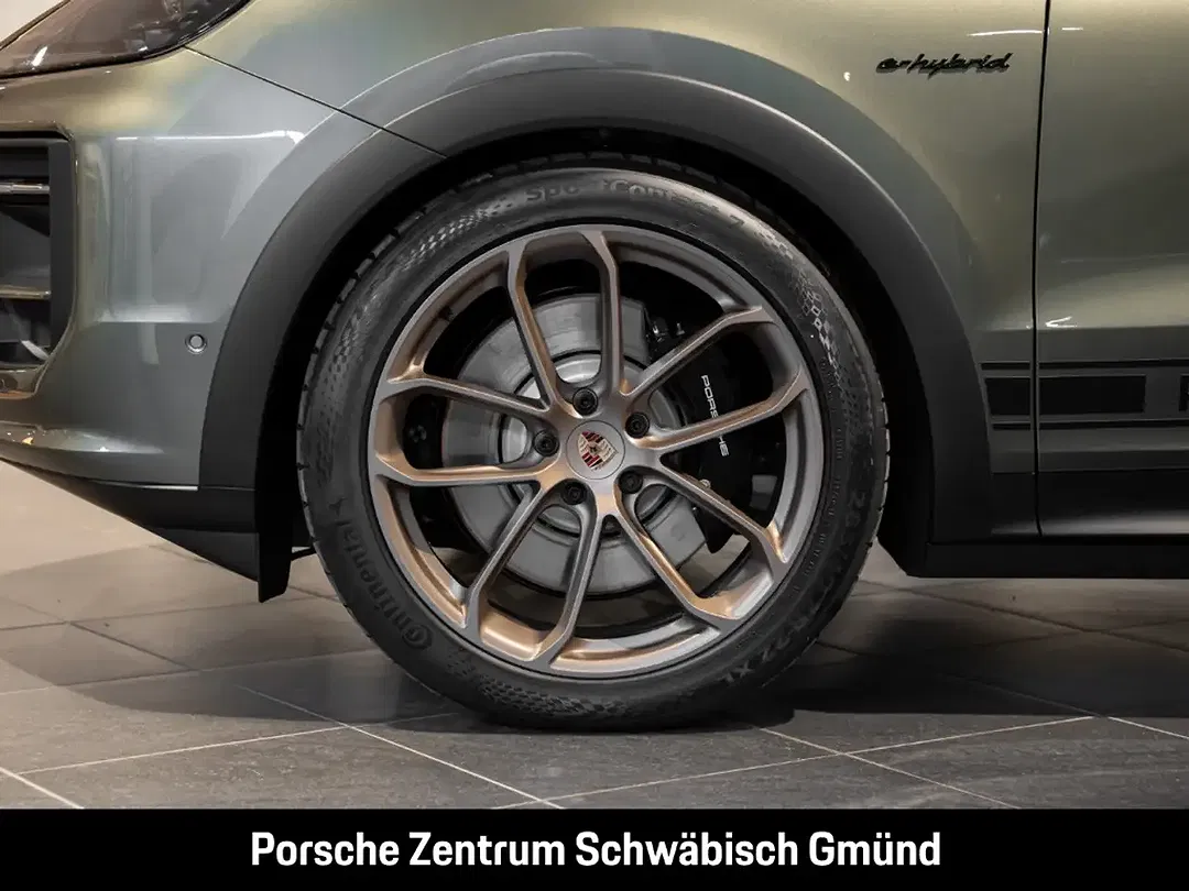 Porsche Cayenne - Thumbnail 13
