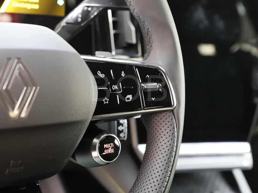 Renault Megane E-Tech - Thumbnail 10