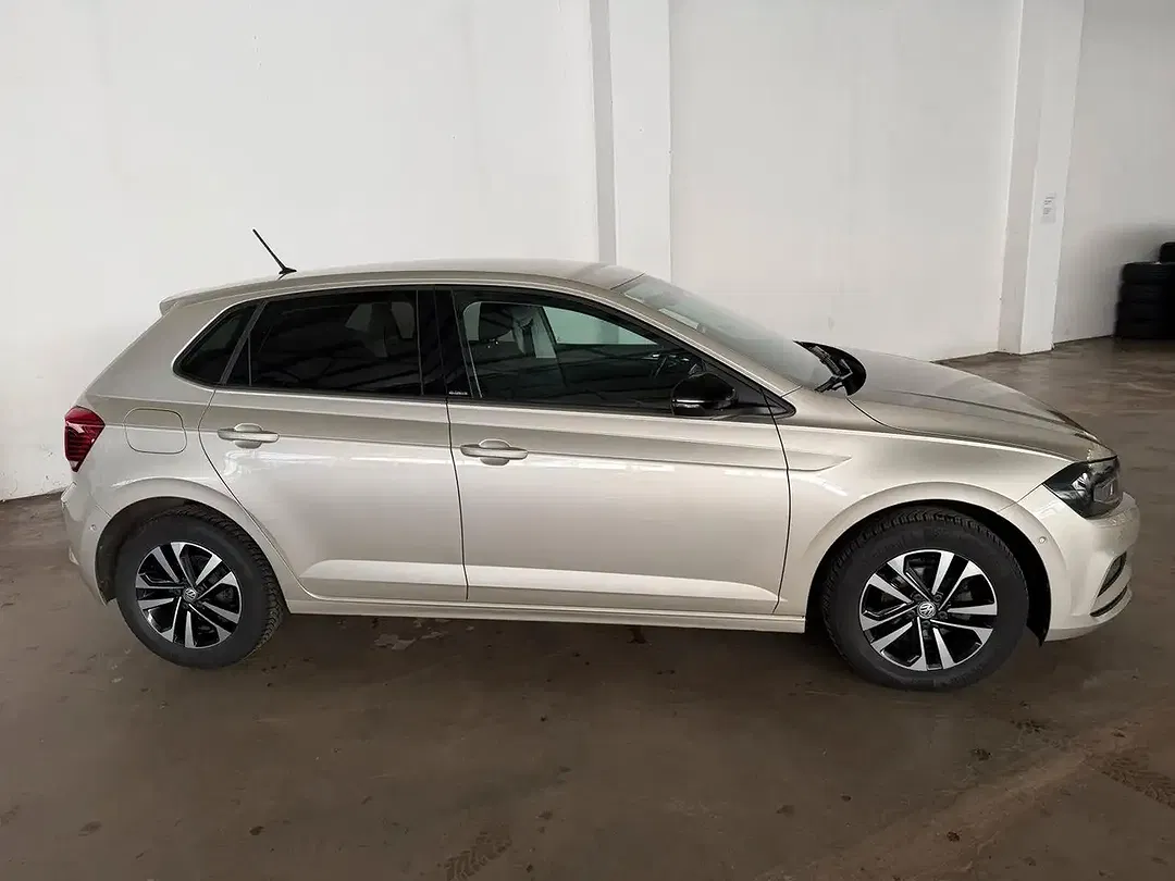 Volkswagen Polo - Thumbnail 5