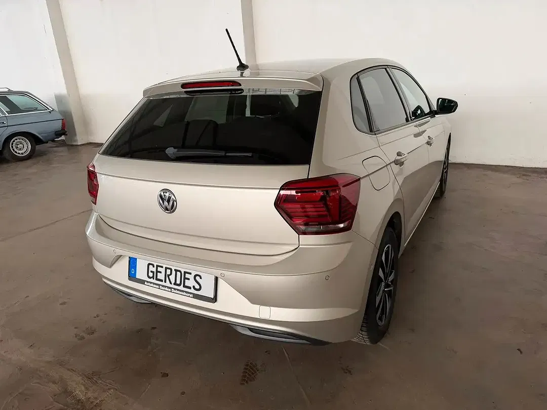 Volkswagen Polo - Thumbnail 8