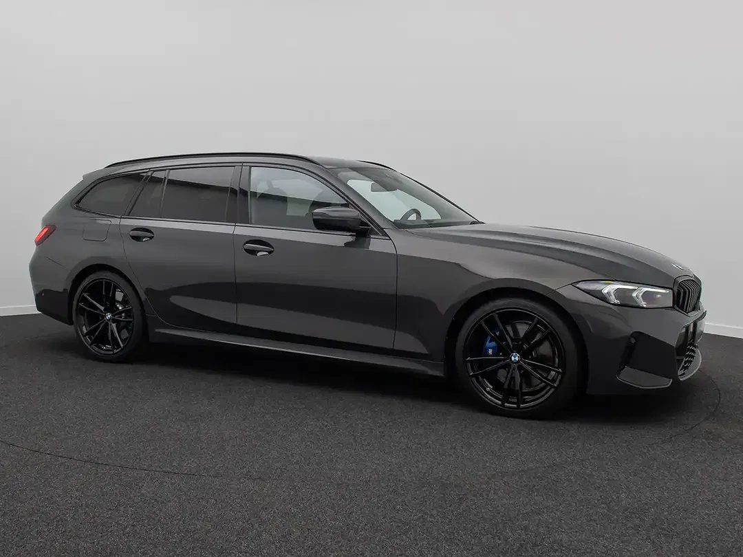 BMW 330 - Thumbnail 4