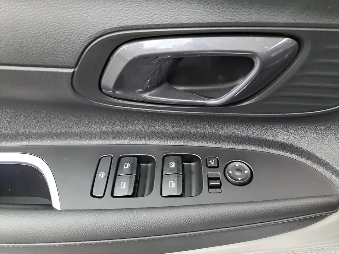 Hyundai i20 - Thumbnail 10
