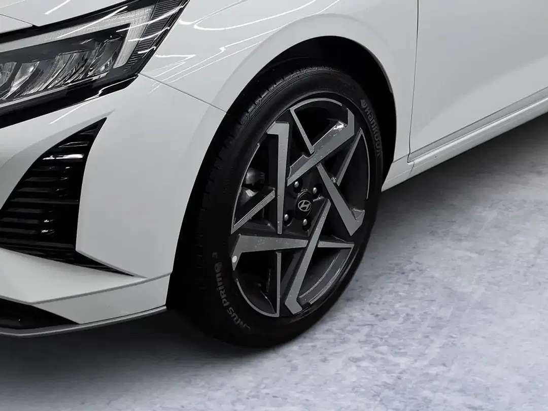 Hyundai i20 - Thumbnail 6
