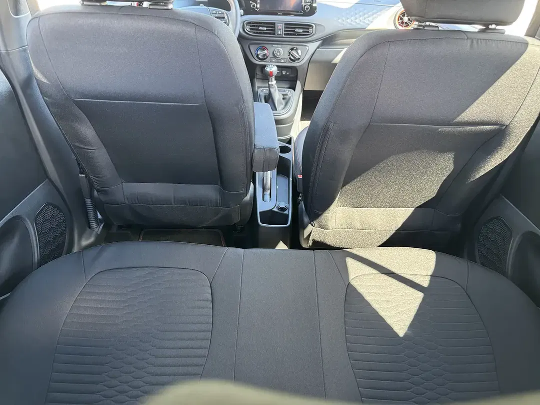 Hyundai i10 - Thumbnail 11